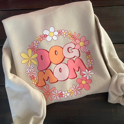 'DOG MOM' PULLOVER