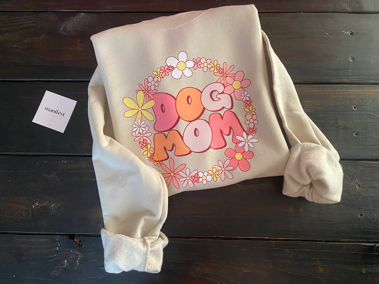 'DOG MOM' PULLOVER