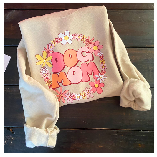 'DOG MOM' PULLOVER